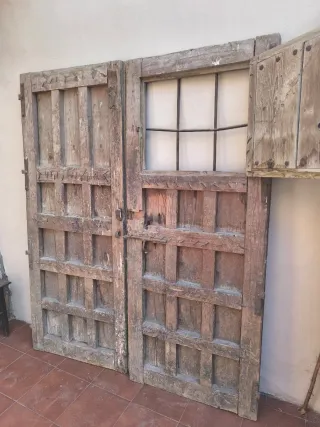 Puertas antiguas madera maciza