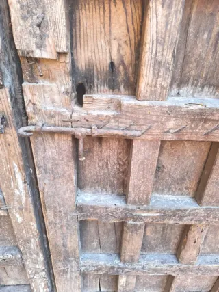 Puertas antiguas madera maciza