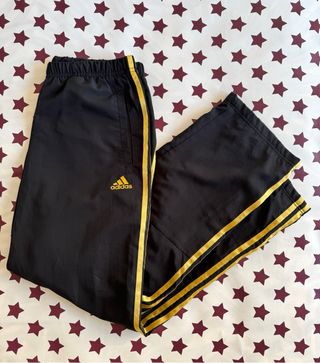 Pantalón Adidas Negro Rayas Doradas Talla M