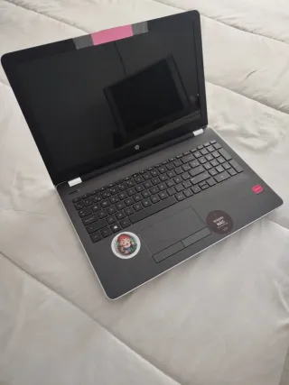 Portátil HP Plata con Cargador