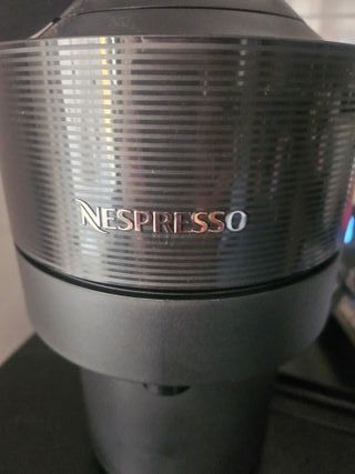 Cafetera De'Longhi Vertuo Pop