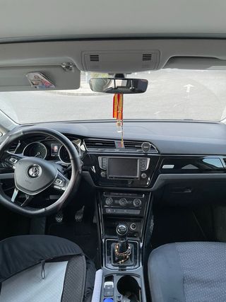 Volkswagen Touran 2016
