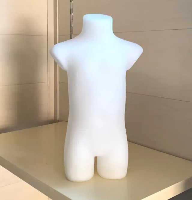 Busto infantil blanco 42 x 24