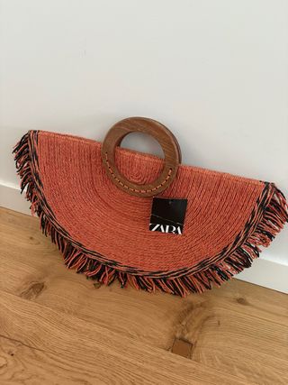 Bolso Zara Semiluna Flecos Madera