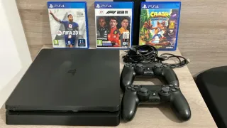 PS4 (PlayStation 4) 1TB Negra + 3 Juegos