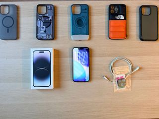 iPhone 14 Pro Max 128GB Negro Espacial +Accesorios