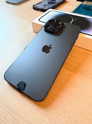 iPhone 14 Pro Max 128GB Negro Espacial +Accesorios