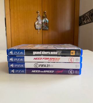PS4 Blanca + Mando + Juegos + Cables