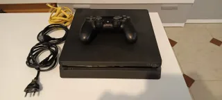 PS4 (PlayStation 4) Negra + Mando