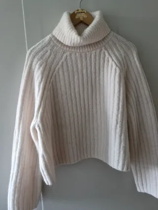 Jersey Zara cuello vuelto beige