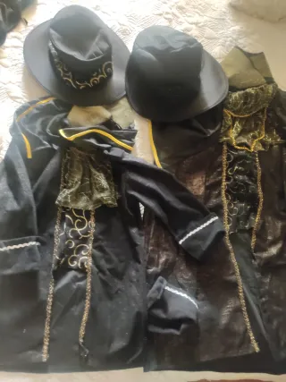 Lote 3 Disfraces Medievales/Renacentistas familia