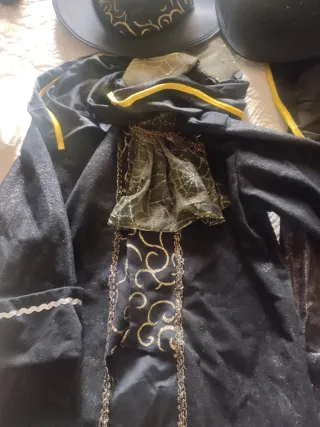 Lote 3 Disfraces Medievales/Renacentistas familia