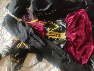 Lote 3 Disfraces Medievales/Renacentistas familia