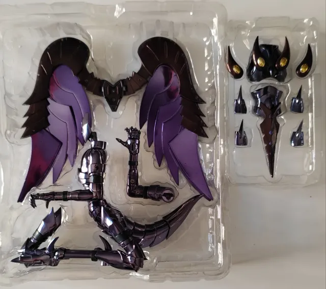 Saint Seiya Myth Cloth Arpía Valentine