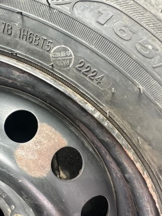 Neumático 165/70R14