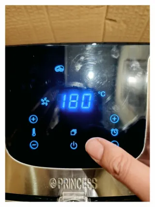 FREIDORA DE AIRE  AIR FRYER 1700w  5'5 litros