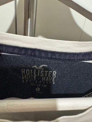 Camiseta Hollister Rayas Azul y Blanco