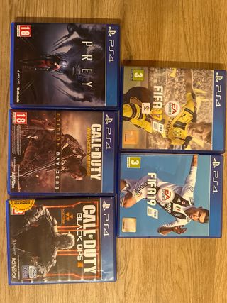 PS4 (PlayStation 4) con juegos