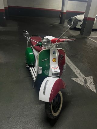 Vespa Px 200 - Año 2002. 29000km. freno de disco.