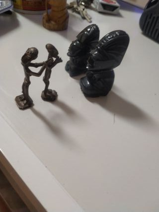 Figuras bronce vintage mexicana y africana