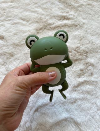 Sapo que nada sozinho - brinquedo água bebé