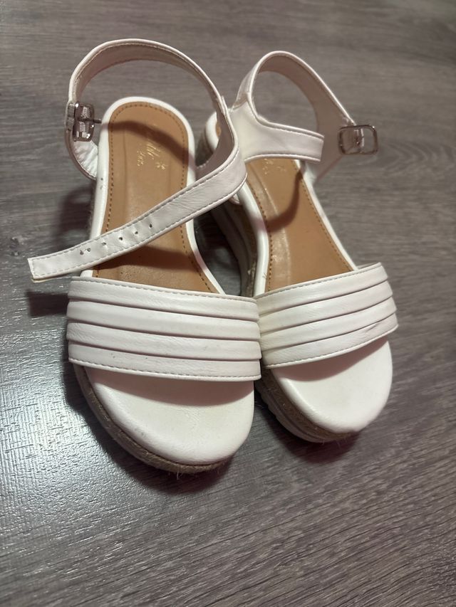 Sandalias Niña Blancas