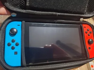 Nintendo Switch Azul y Rojo 
