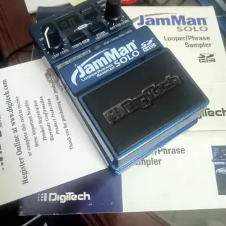 Digitech JamMan Solo Looper/Phrase Sampler
