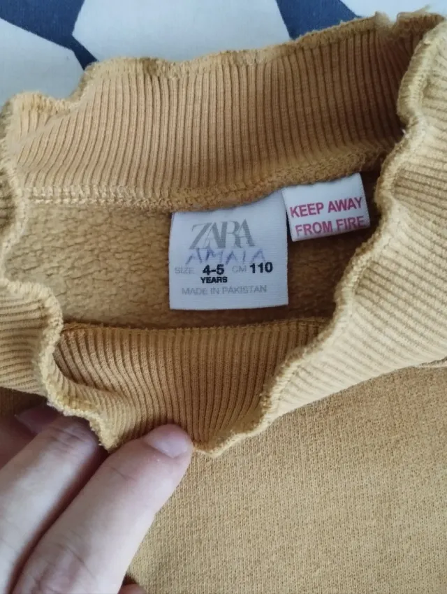 Sudadera Zara unisex niños 4-5 años