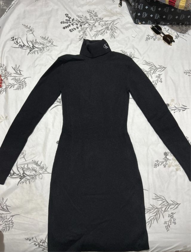 Vestido Negro Cuello Alto Calvin Klein Jeans