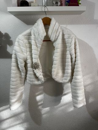 Bolero/Chaqueta de pelo blanco y chaqueta vaquera 