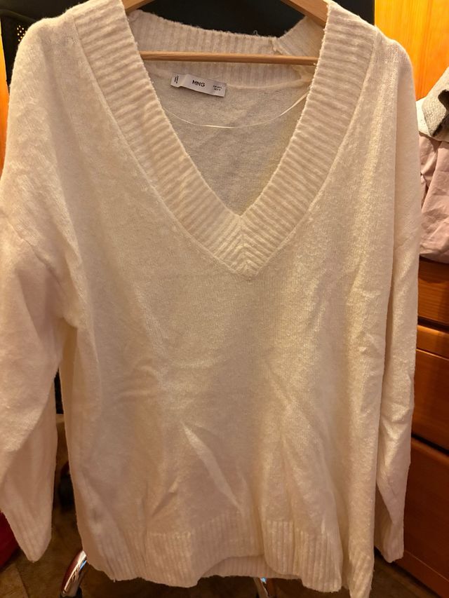 Jersey Mango cuello pico beige