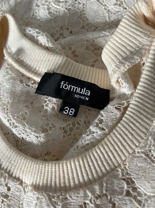 Camisa encaje Bershka Springtime Affairs