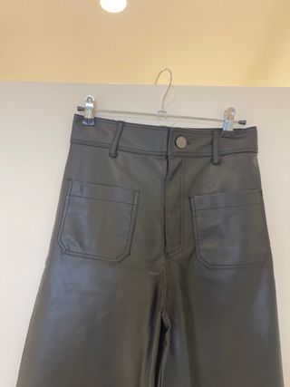 Pantalones Zara Piel Sintética Talla S