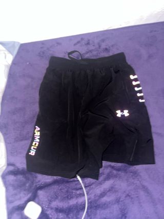Pantalón corto Under Armour negro