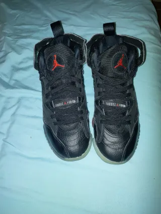 Jordan Negras y Rojas