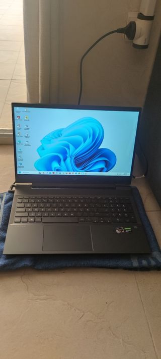 Portátil HP Victus 16-e0085ns-(16,1")-