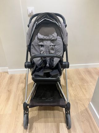 Silla y capazo Cybex Mios 
