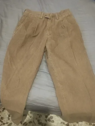 Pantalón beige de pana