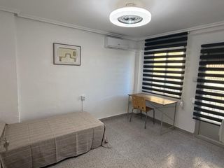 Alquiler de piso y habitaciones en San Vicente. 
