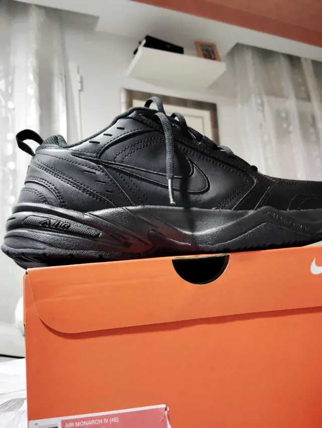 Zapatillas Nike Monarch Talla 42