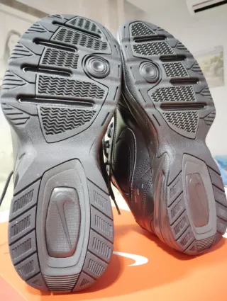 Zapatillas Nike Monarch Talla 42