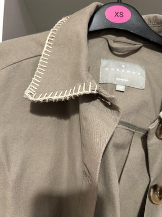 Chaqueta niña entretiempo verde caqui talla 12 A