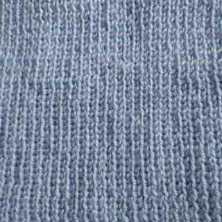 Cuello de lana azul