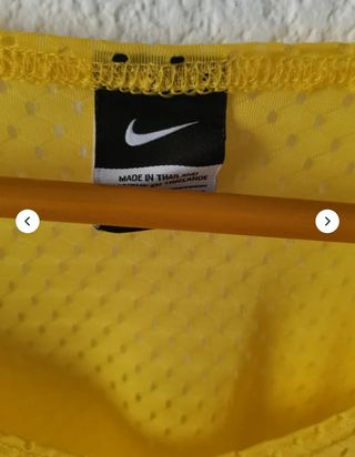 Camiseta sin mangas Nike amarilla