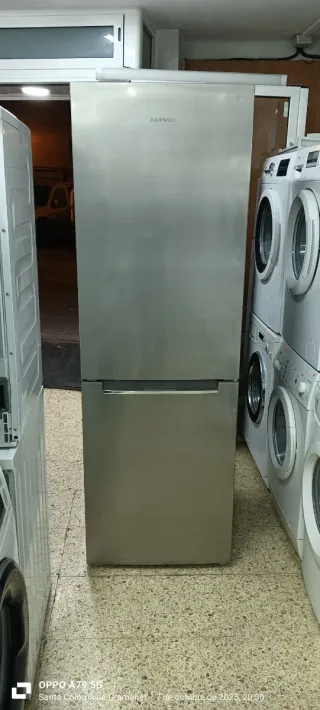 NEVERA COMBI DAEWOO NO FROST ENERGÍA A+
