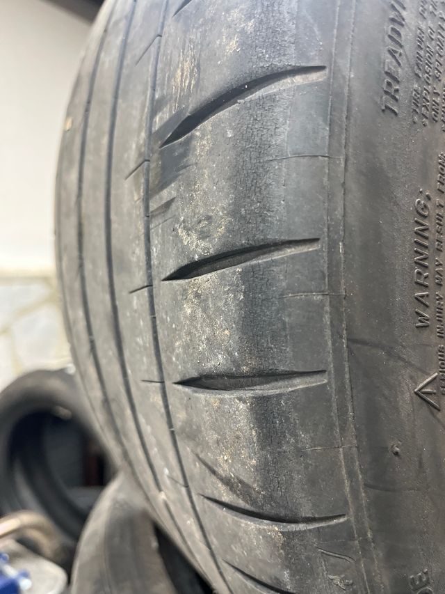 Michelin Pilot Sport 4S 255/35/19 96Y