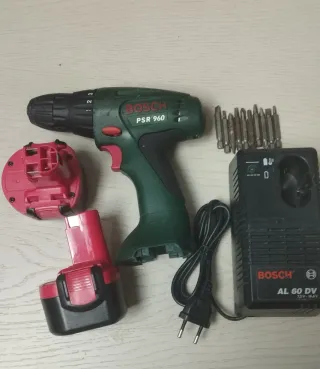 Taladro Bosch PSR 960 con accesorios