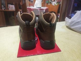 Botas Clarks Talla 45 Marrón/Verde