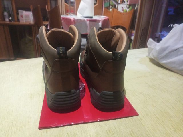 Botas Clarks Talla 45 Marrón/Verde